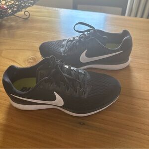 Nike Women’s Black and White Athletic Running Shoes